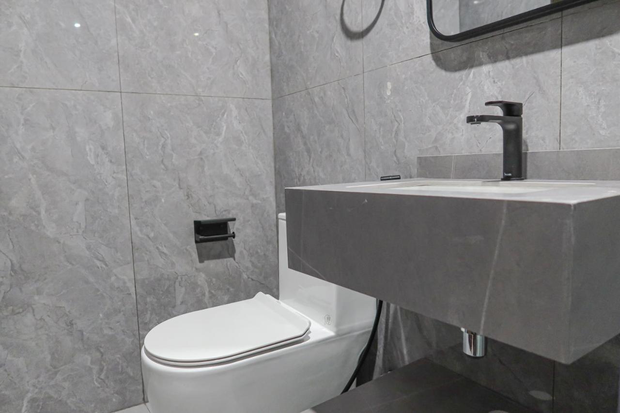 Recharge Studio Apartment & Suites Singapore Bagian luar foto
